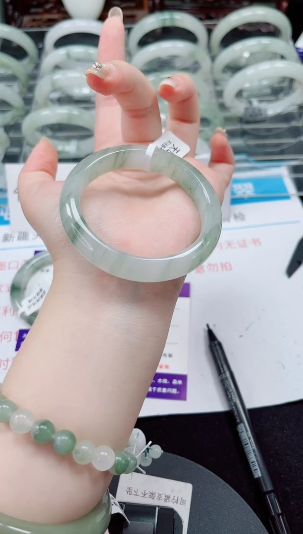 未镶嵌手镯石英质玉108-51/52