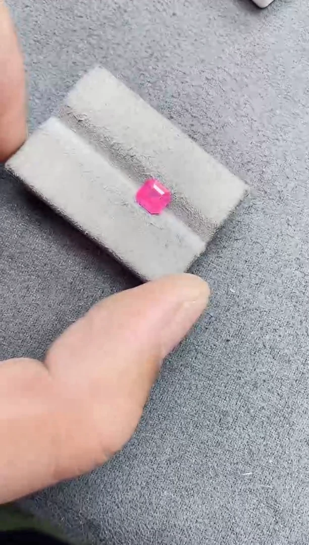 裸石尖晶石马亨盖1.22ct
