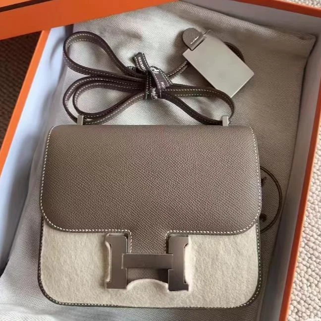 未使用 Hermes/爱马仕 小花6珊 康康 19 大象灰 Epsom皮 W刻 银扣