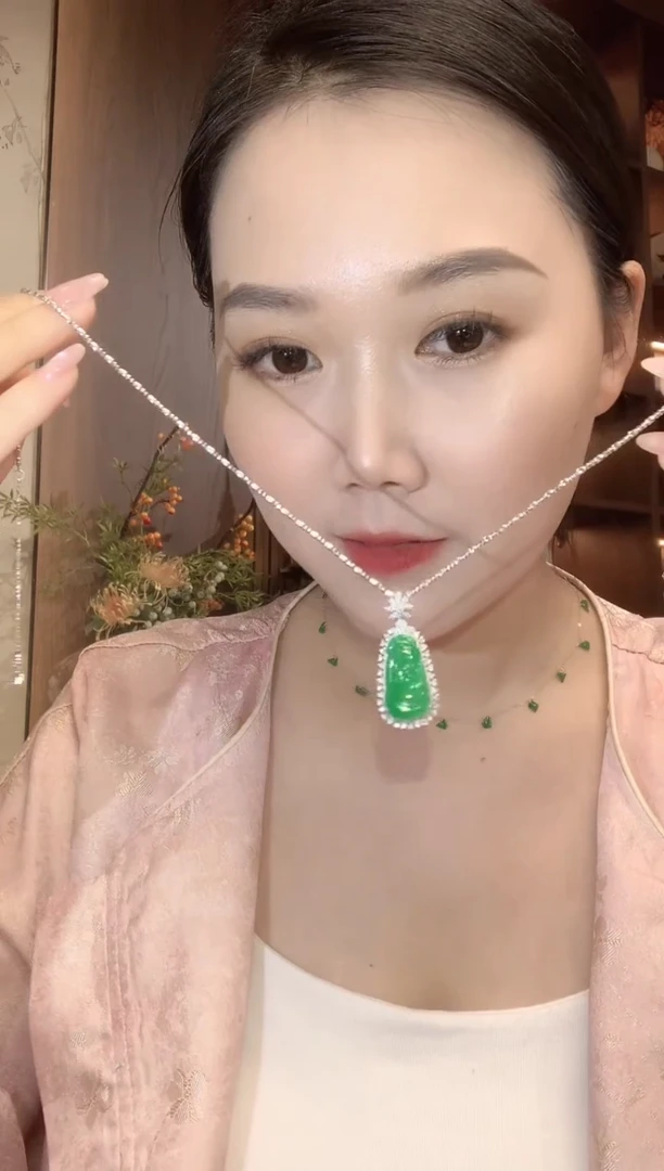 吊坠(不含链)18K金镶嵌翡翠c30
