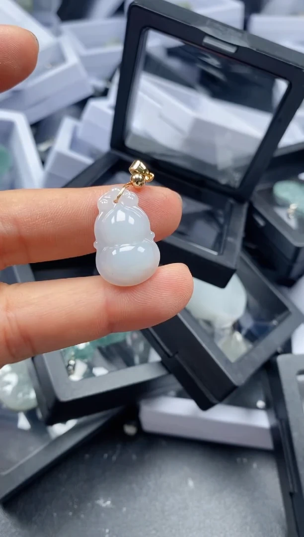 【闪购商品】翡翠未镶嵌吊坠(不含链)39886