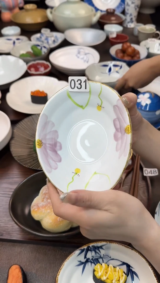 瓷（四君子）菊花元宝盘