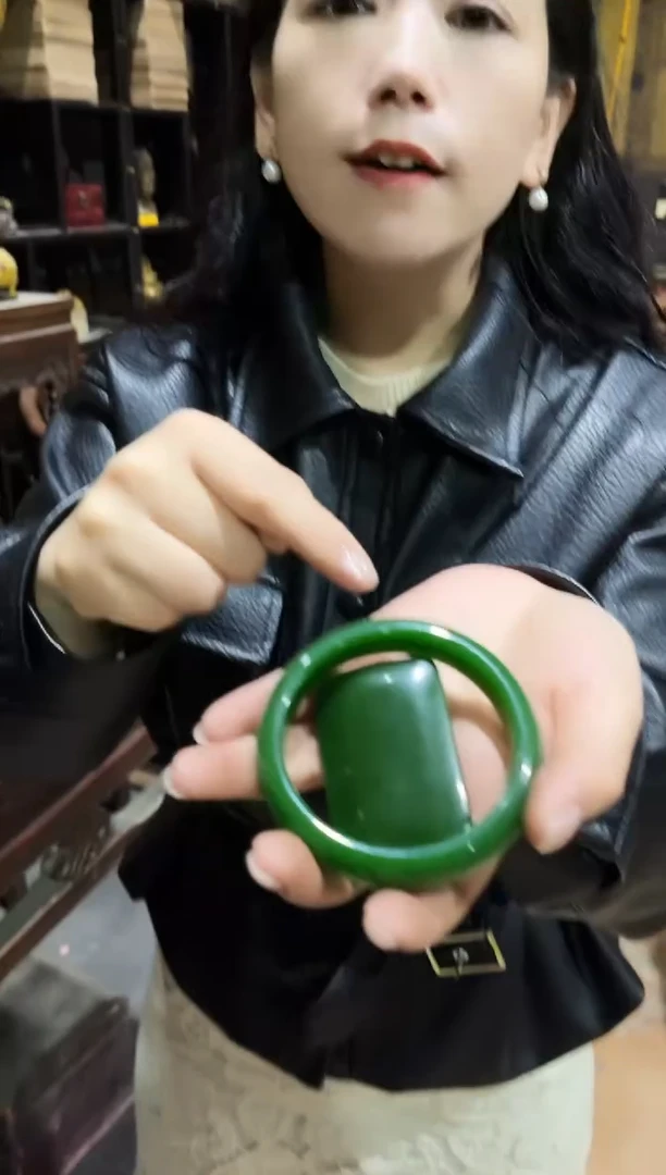 和田玉手镯未镶嵌灵灵灵灵灵灵灵灵37