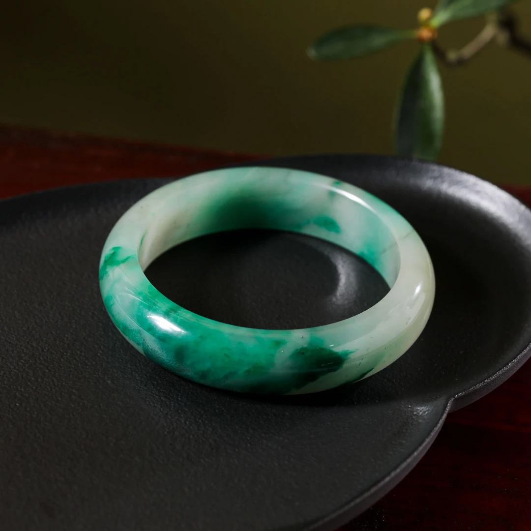 【意婵】《万物新》天然高品非洲翠意境料手镯-911603