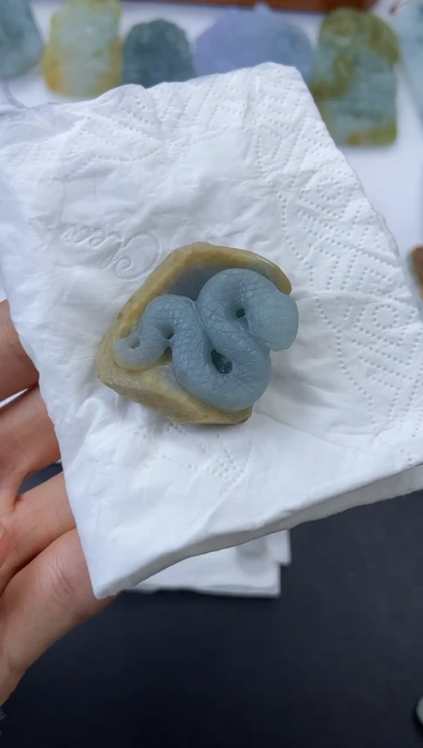 【闪购商品】定制翡翠未镶嵌蛇