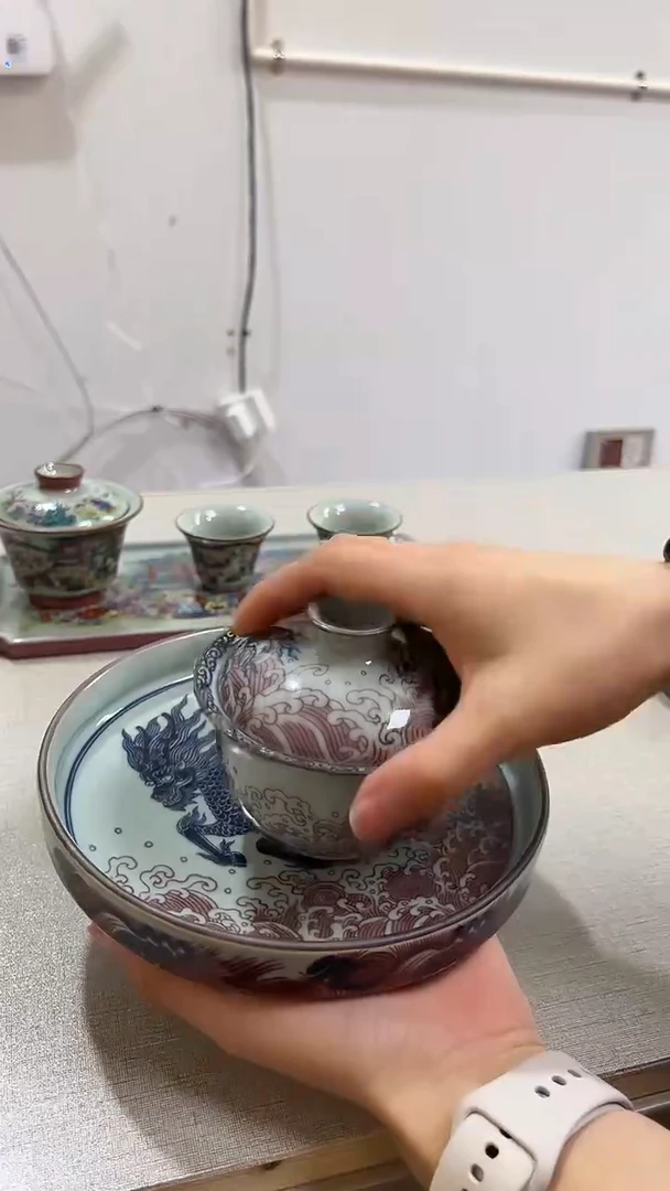 景德镇高温瓷踏浪麒麟