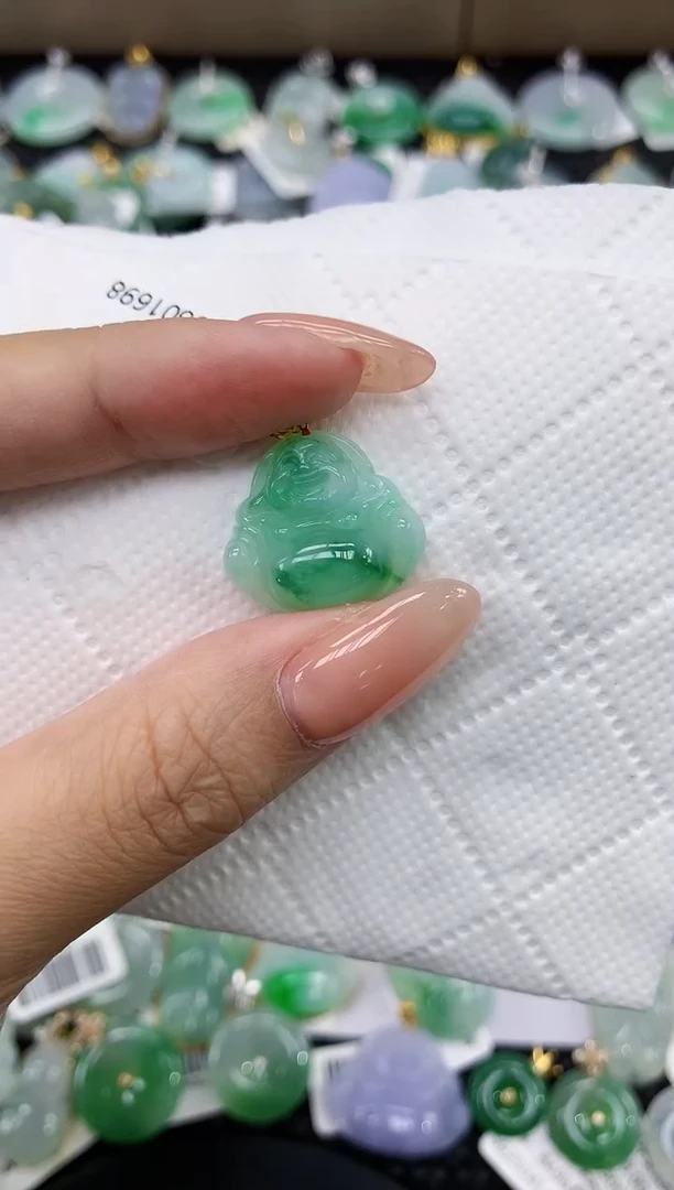 颈饰18K金镶嵌翡翠11111111111