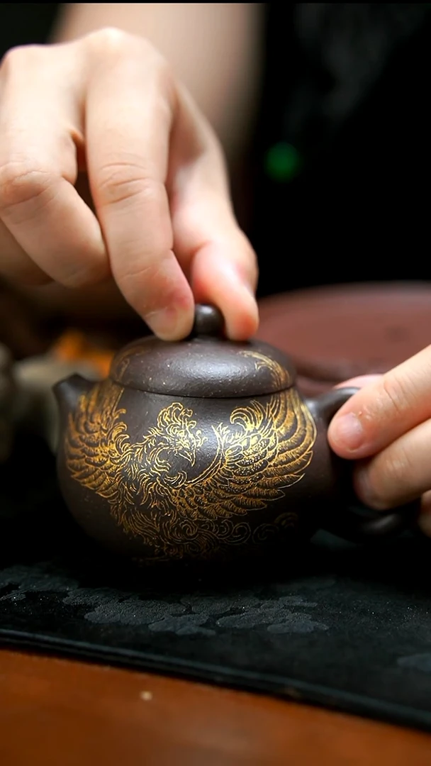 茶壶紫砂天青金凤凰壶