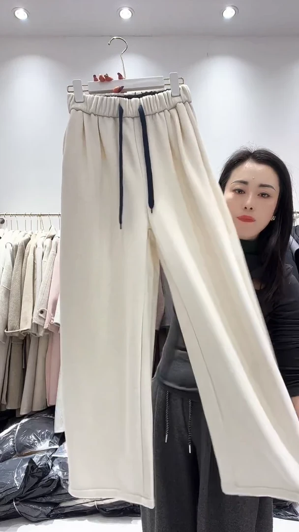 商贸城锦汐里女装批发004
