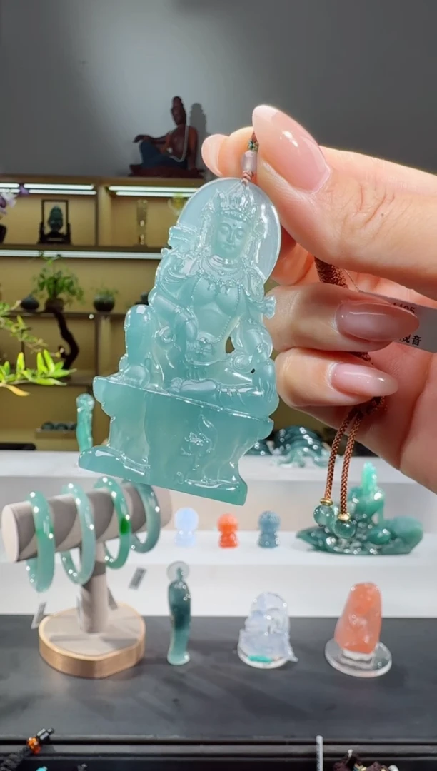 吊坠(不含链)未镶嵌翡翠观音