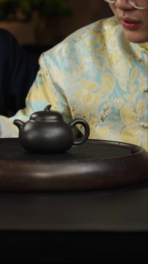 茶壶紫砂24 铁星砂 茄段