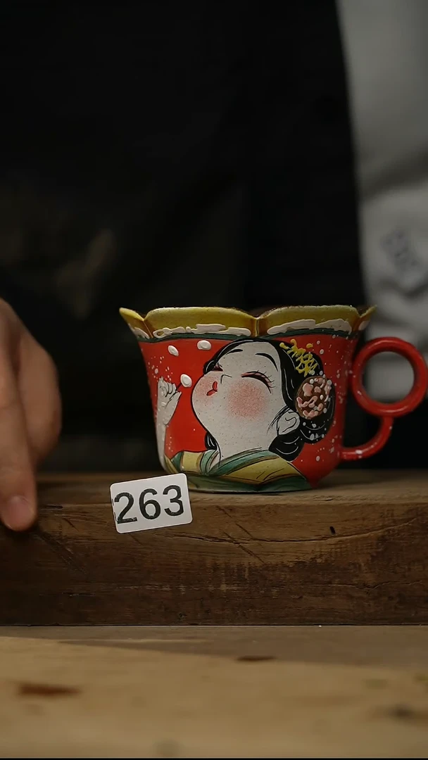 【闪购商品】瓷片新品！设计师款手绘/咖啡杯 羽川