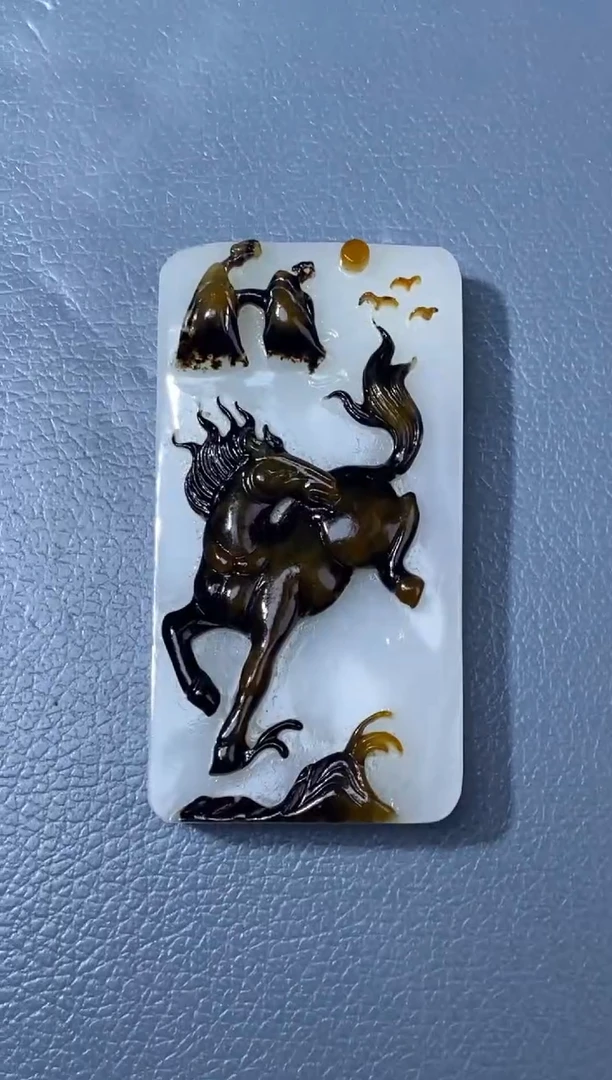 和田玉未镶嵌把件1