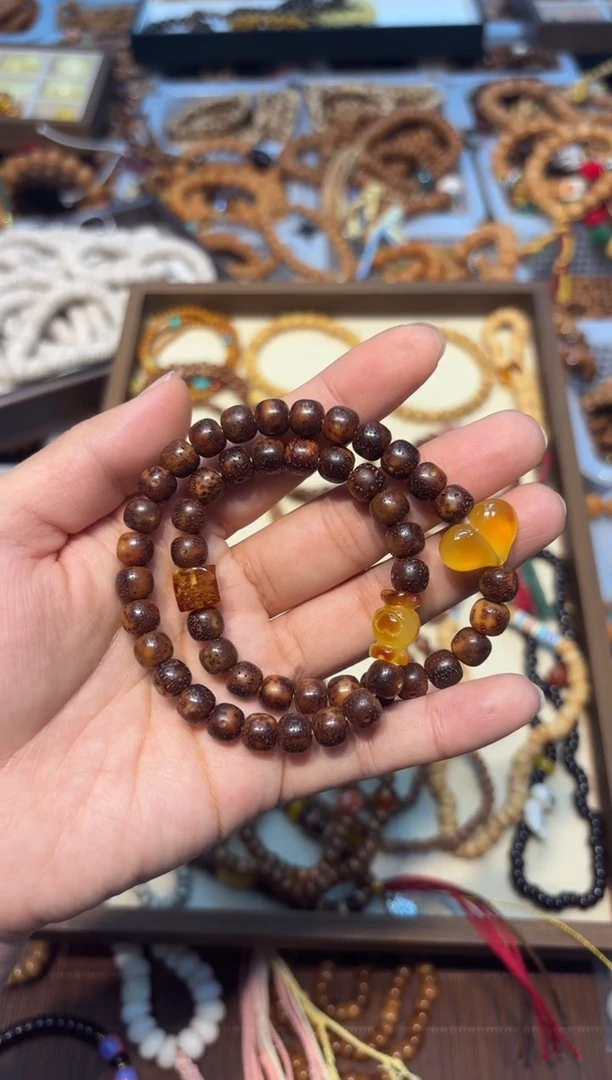 吊坠白玉菩提粉皮星月老型双圈