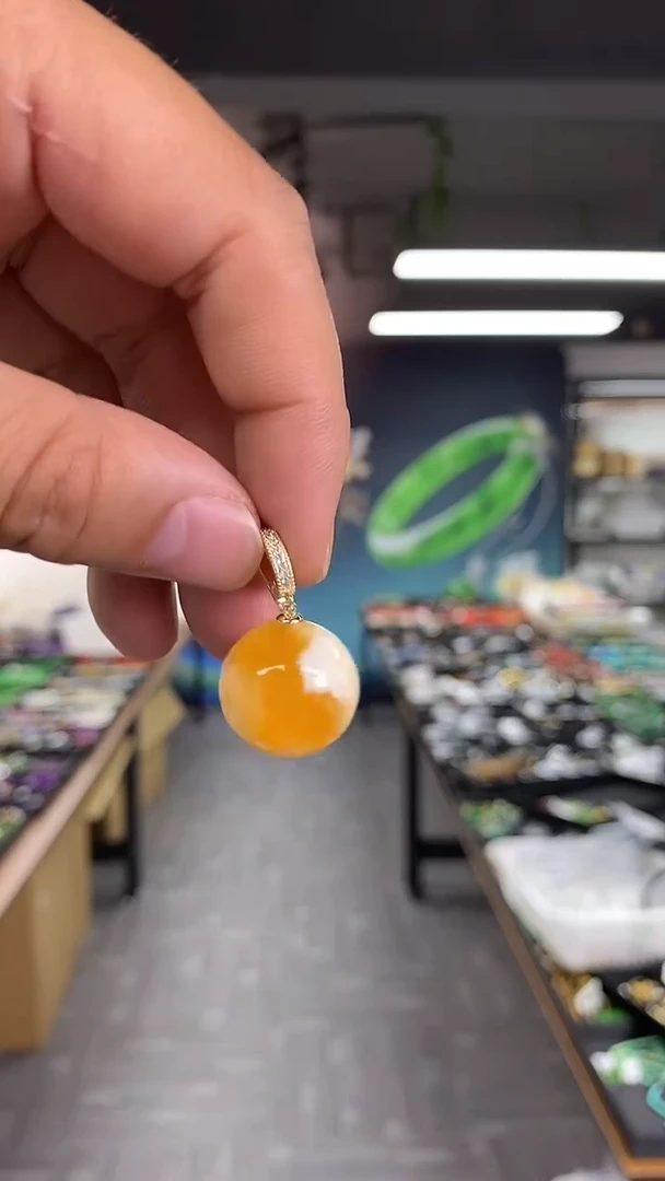 未镶嵌蜜蜡裸石多样性发其一颜色微差