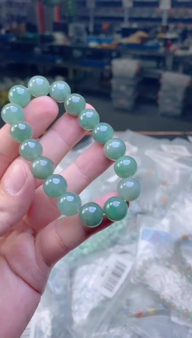定制翡翠未镶嵌天然缅甸A货翡翠，多样性发货，拍一发一