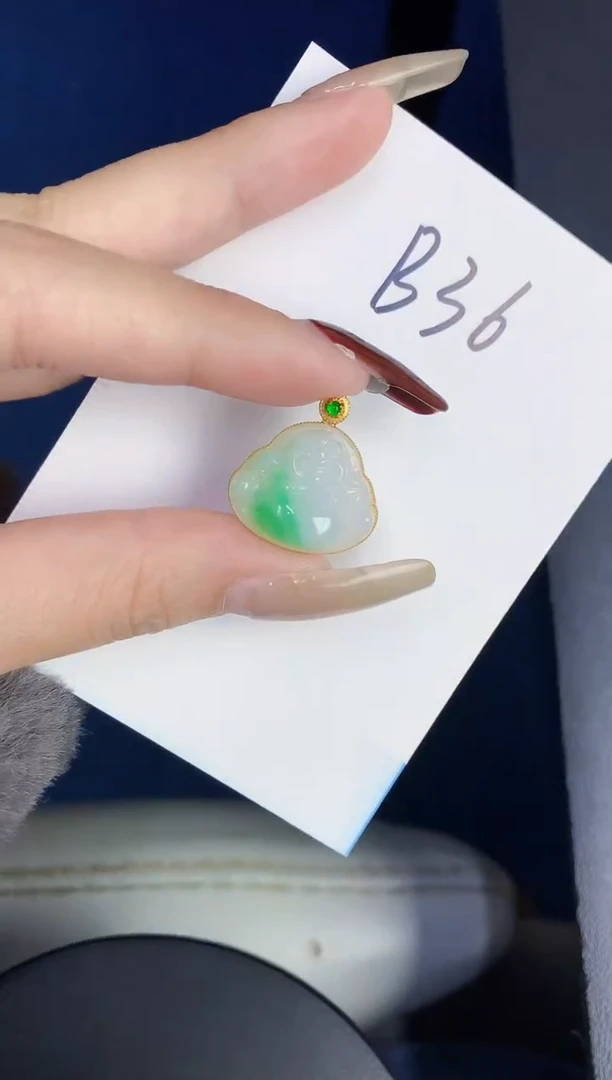 【闪购商品】翡翠颈饰18K金镶嵌00000000000