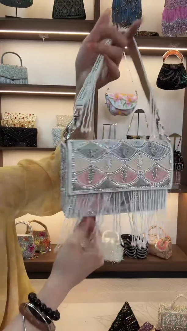 织物Fjss-666百格汇手工串珠包