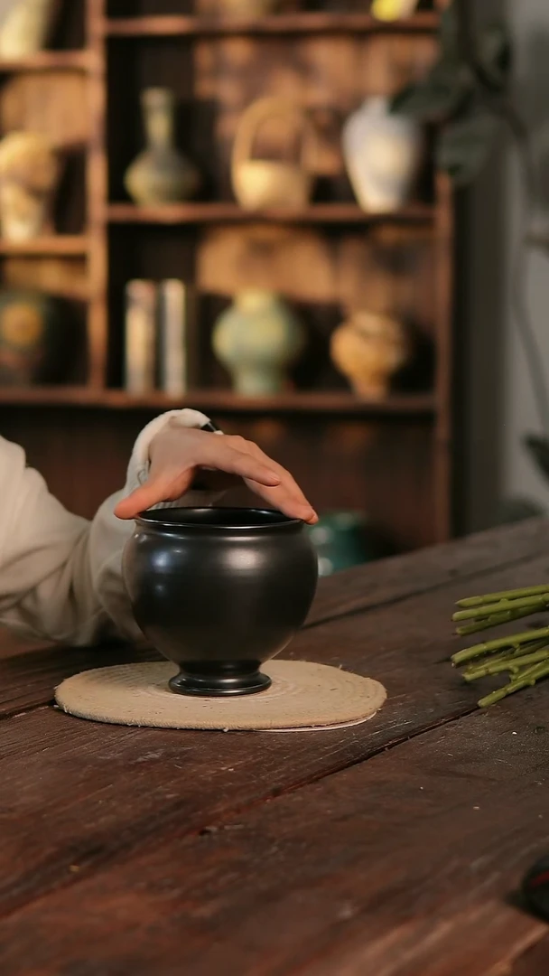 摆件12-89高14口12误差2无孔