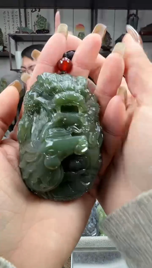 未镶嵌和田玉把件1