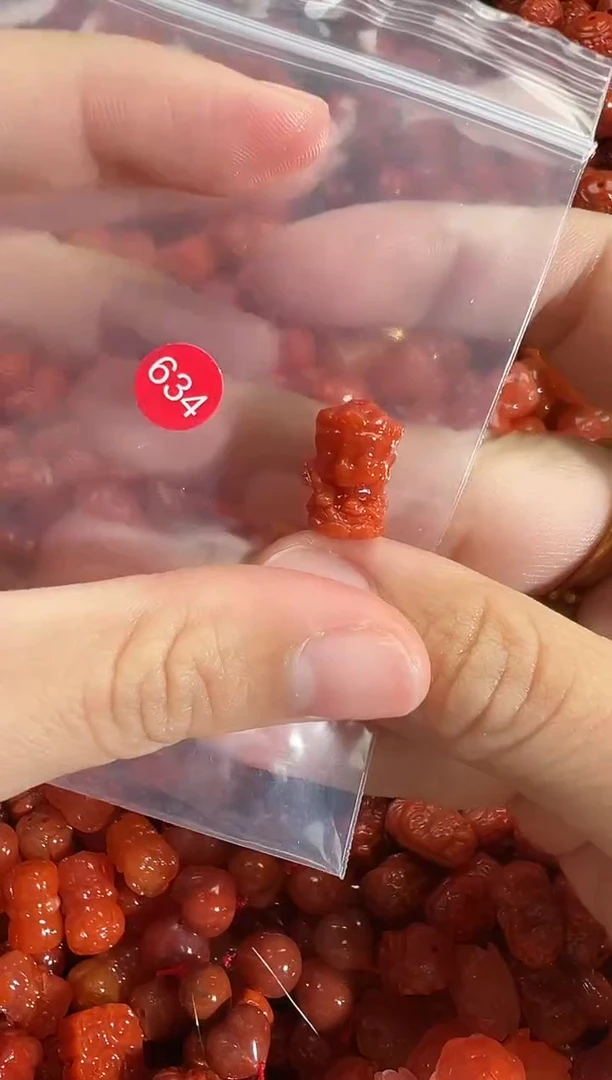 颈饰未镶嵌南红玛瑙1