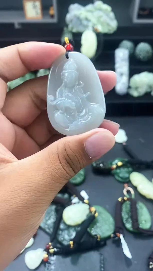 和田玉未镶嵌颈饰1