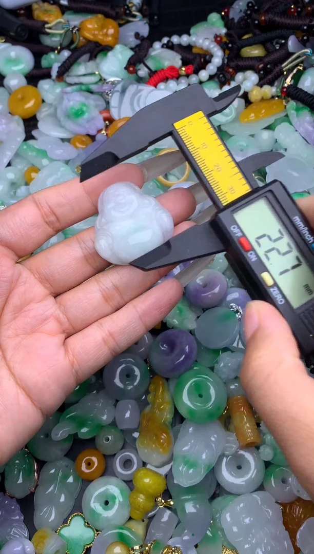 翡翠未镶嵌颈饰天然缅甸翡翠吊坠