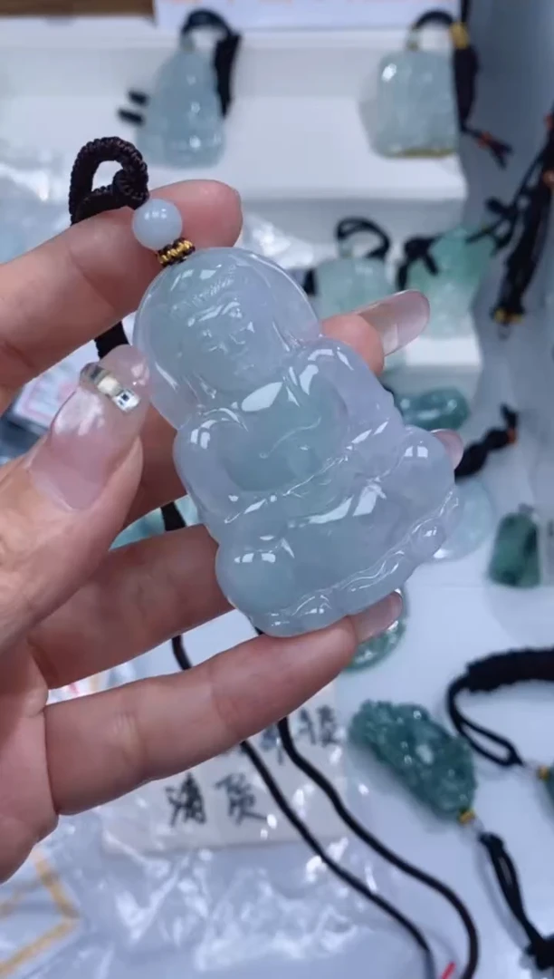 颈饰未镶嵌翡翠吊坠