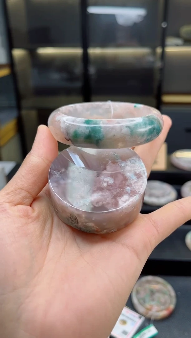 石英质玉手镯未镶嵌57圈口（赠送镯心）S987158