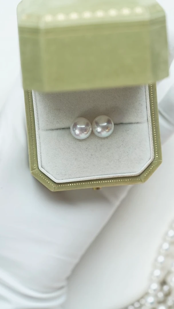 18K金镶嵌海水珍珠耳饰澳白厚圆馒头10-11mm耳钉+18K金针