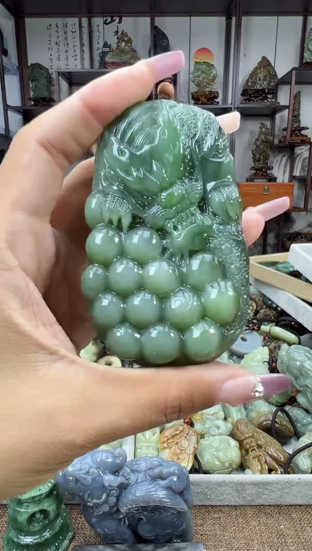 未镶嵌和田玉把件1