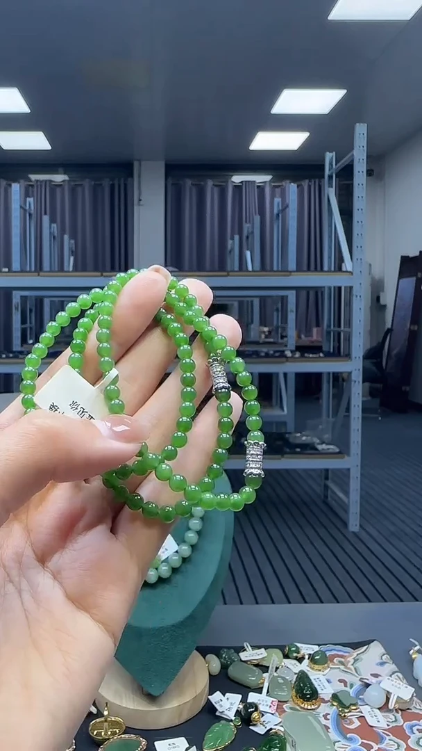 未镶嵌和田玉挂件1