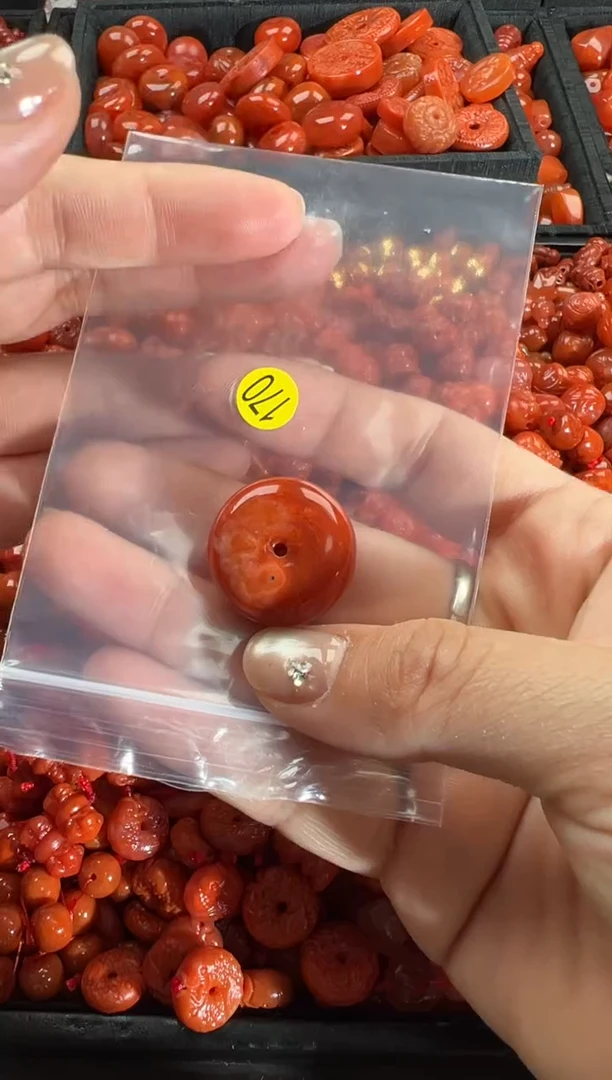 【闪购商品】南红玛瑙颈饰未镶嵌1