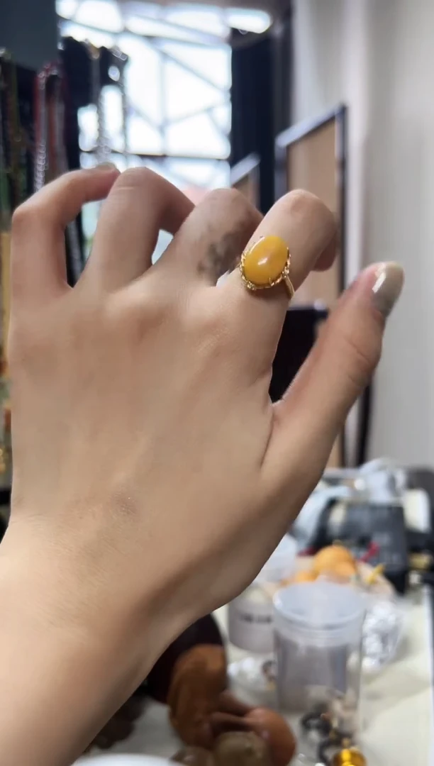 未镶嵌蜜蜡戒指蜜蜡蛋面戒指