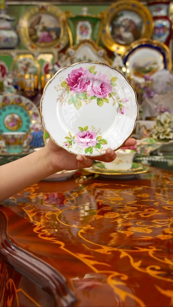 骨瓷米多家中古瓷器如图所示91