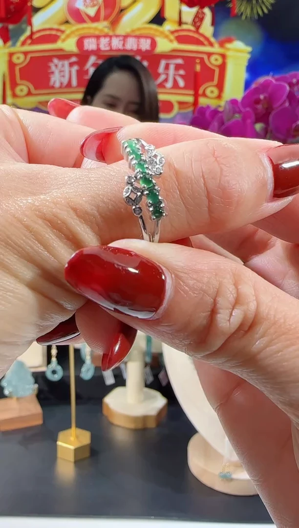 【闪购商品】翡翠戒指合金绿排戒指多样性发一