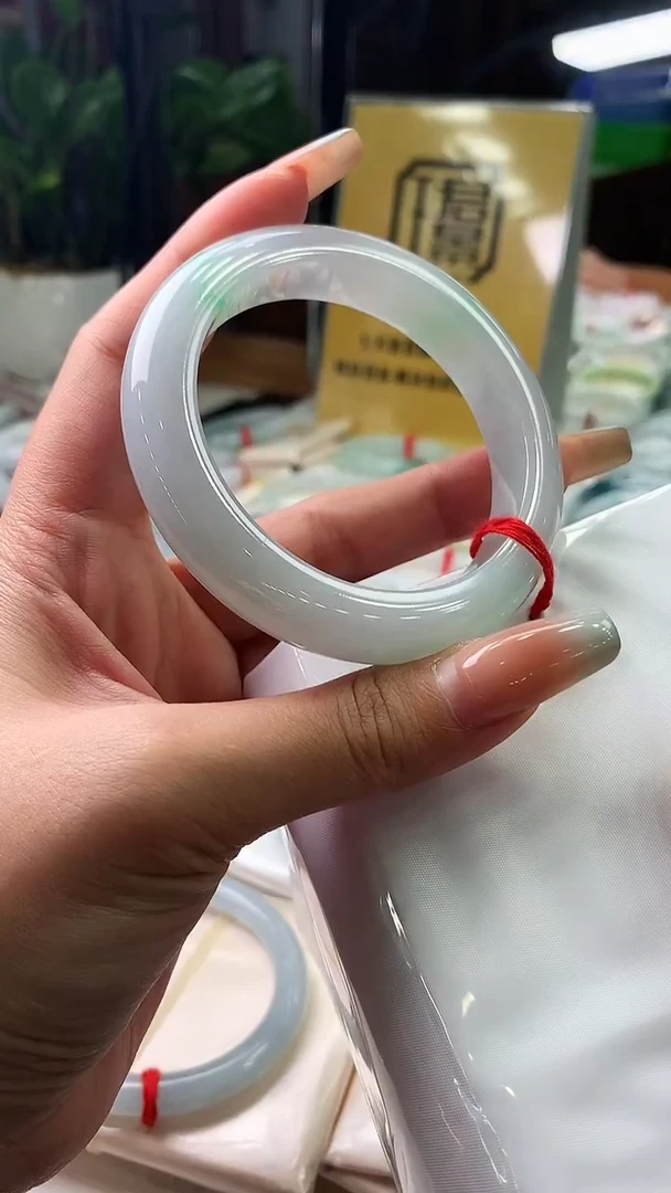 翡翠手镯未镶嵌535455 白底青 5