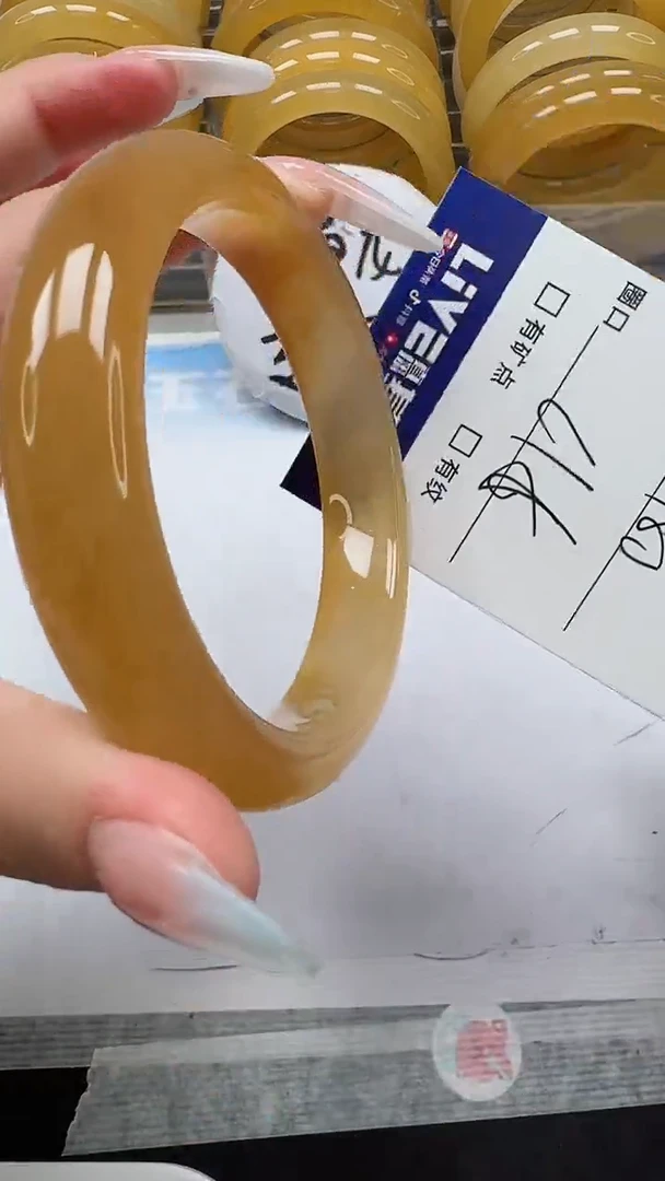 未镶嵌手镯石英质玉116