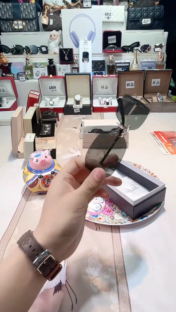 瓷片瓷器 库房到期 全部地板价@@1