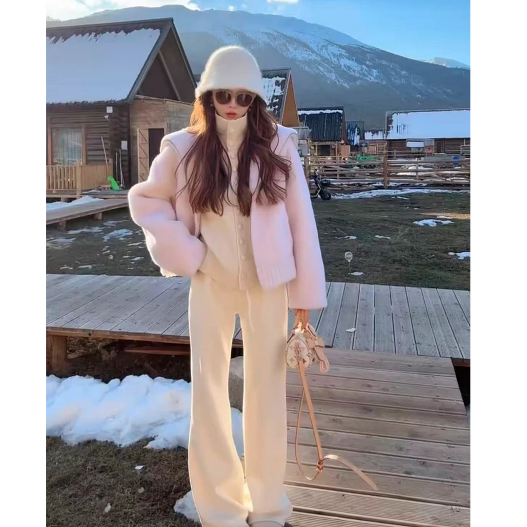 皮毛一体外套女2025冬季短款海军领年轻款小个子