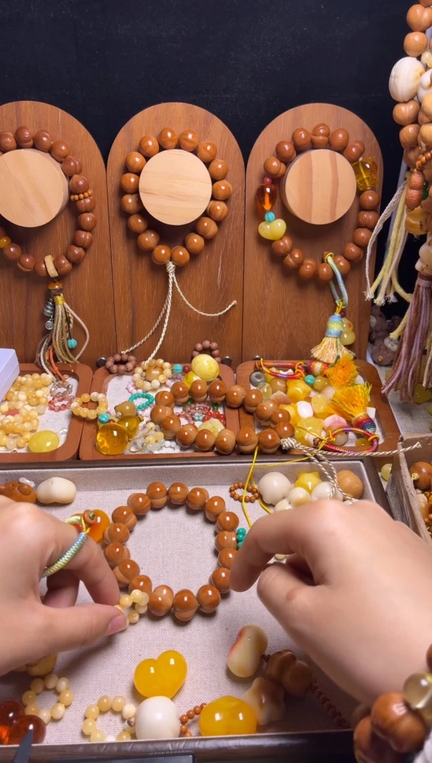 手串猴头核桃Z****ɞ全品纯手工姬宝