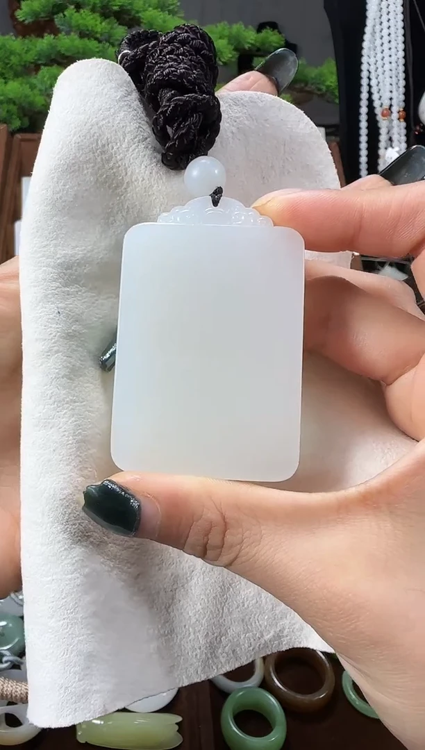 吊坠(赠链)未镶嵌和田玉H72无事牌46多样性发货发其一