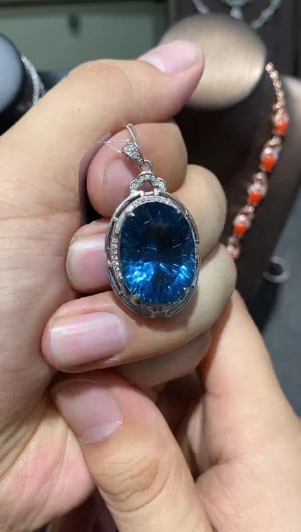 无925银伦敦蓝吊坠