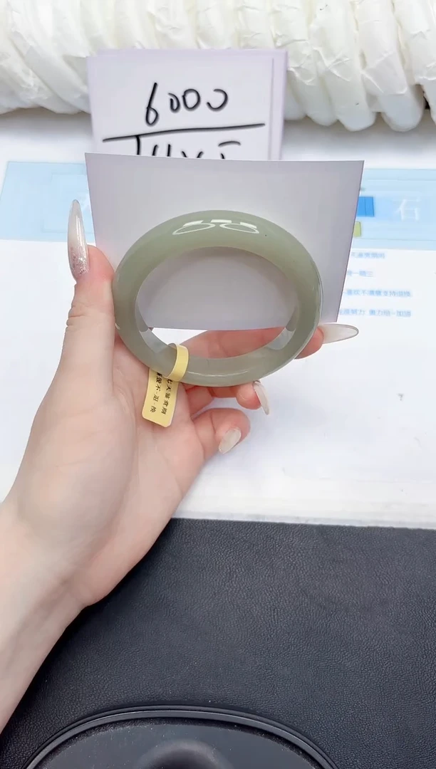 未镶嵌手镯石英质玉104-56