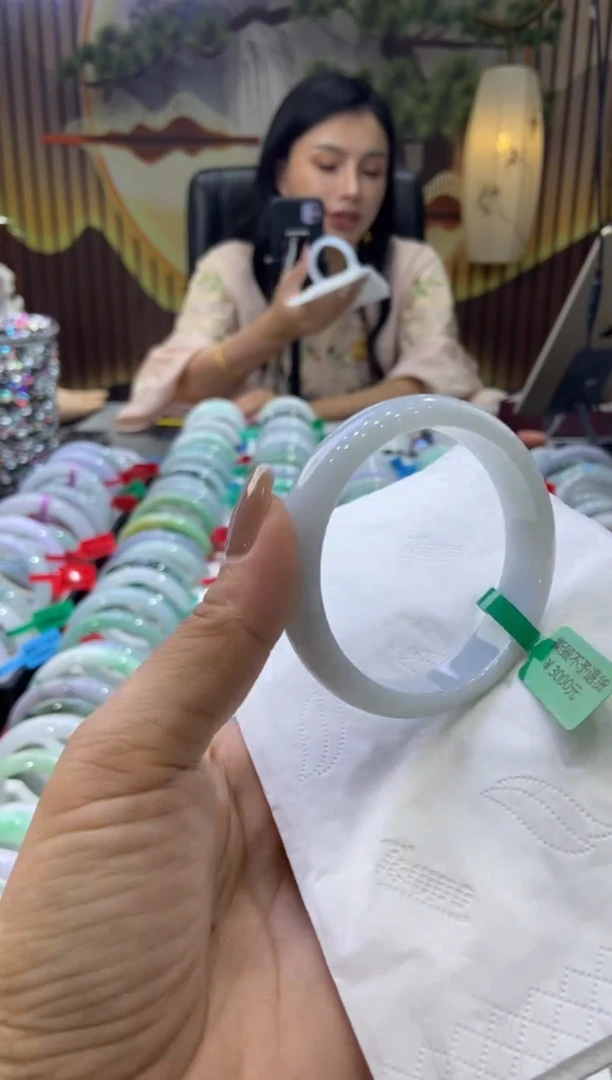 未镶嵌手镯翡翠00006063