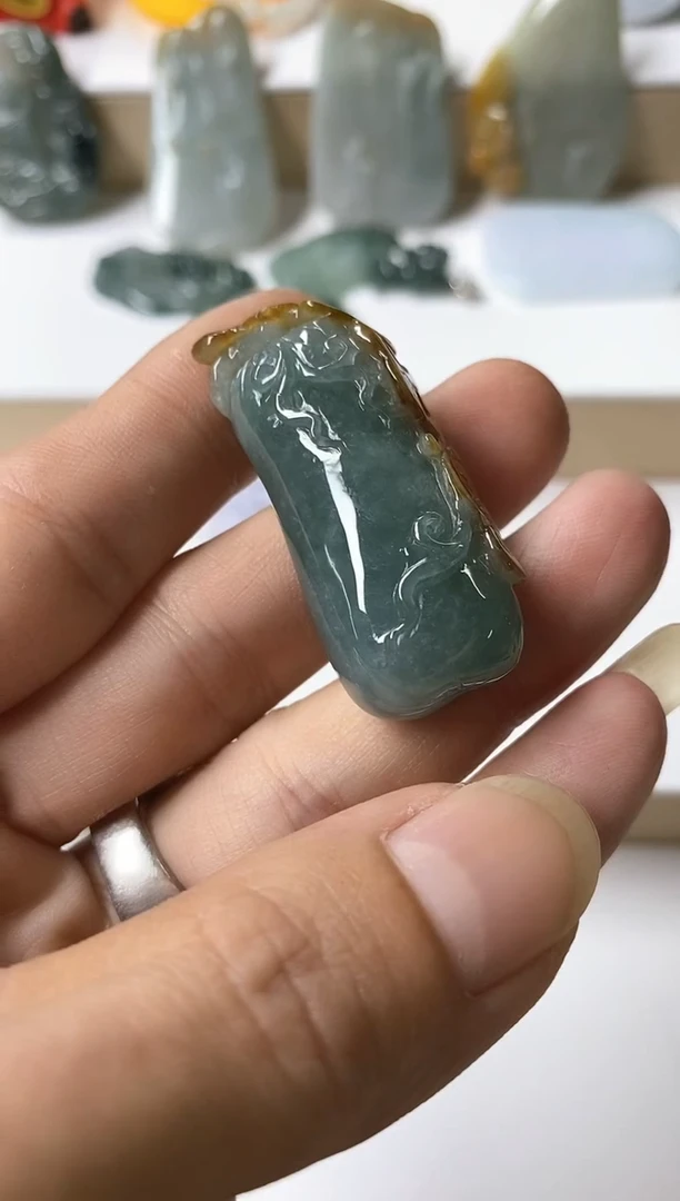 颈饰未镶嵌翡翠川*子10天然缅甸翡翠A货分4单