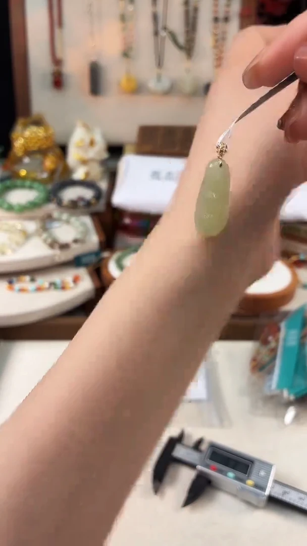 未镶嵌和田玉手饰@@B921D018259