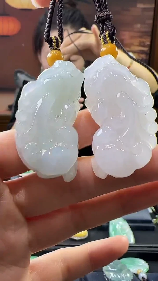 未镶嵌挂件翡翠貔貅（多样性发其一）