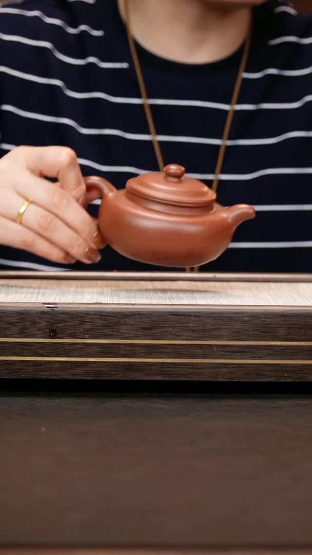 茶壶紫砂红降坡  仿古壶