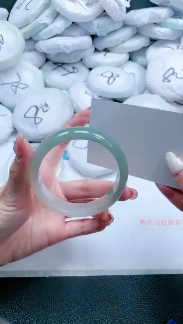 【闪购商品】石英质玉手镯未镶嵌17J128-56